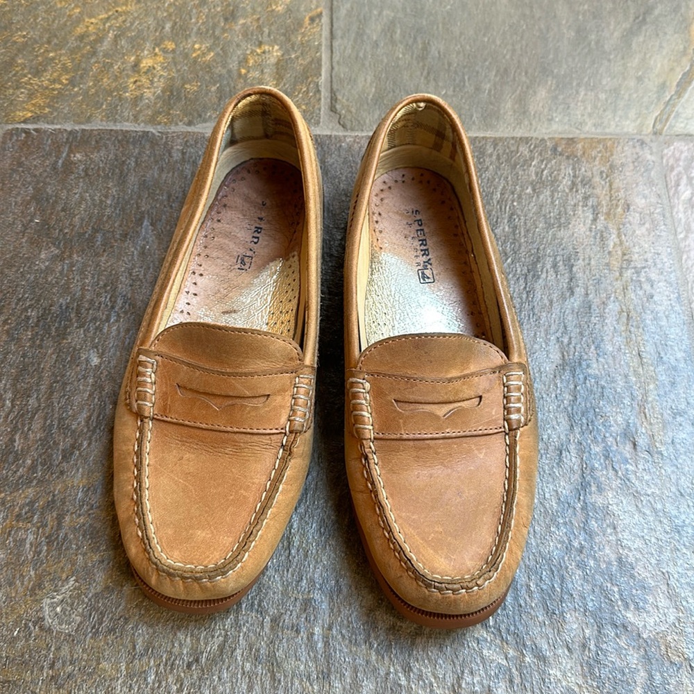 Sperry Top Sider Penny Loafer Womens 9 M Tan Brown Leather Casual Slip On